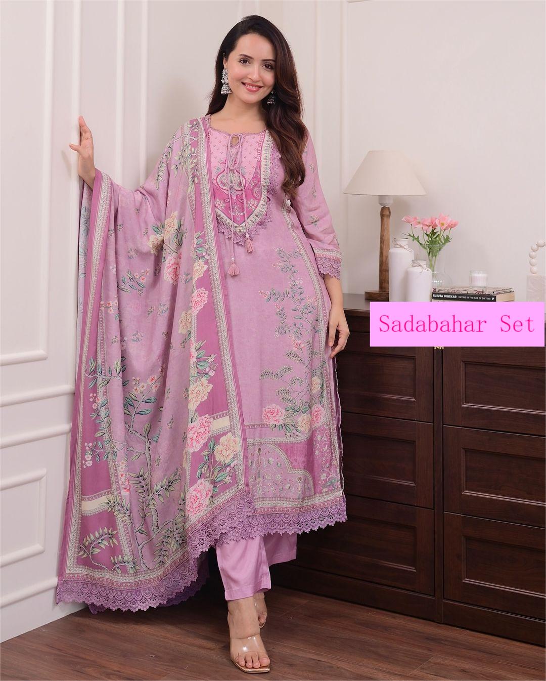 Lavender Pink Crepe Flared Three-Piece Kurti Set