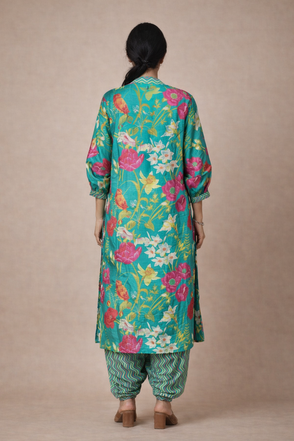Muslin Silk Teal Two Piece Floral Kurta Set with Handwork